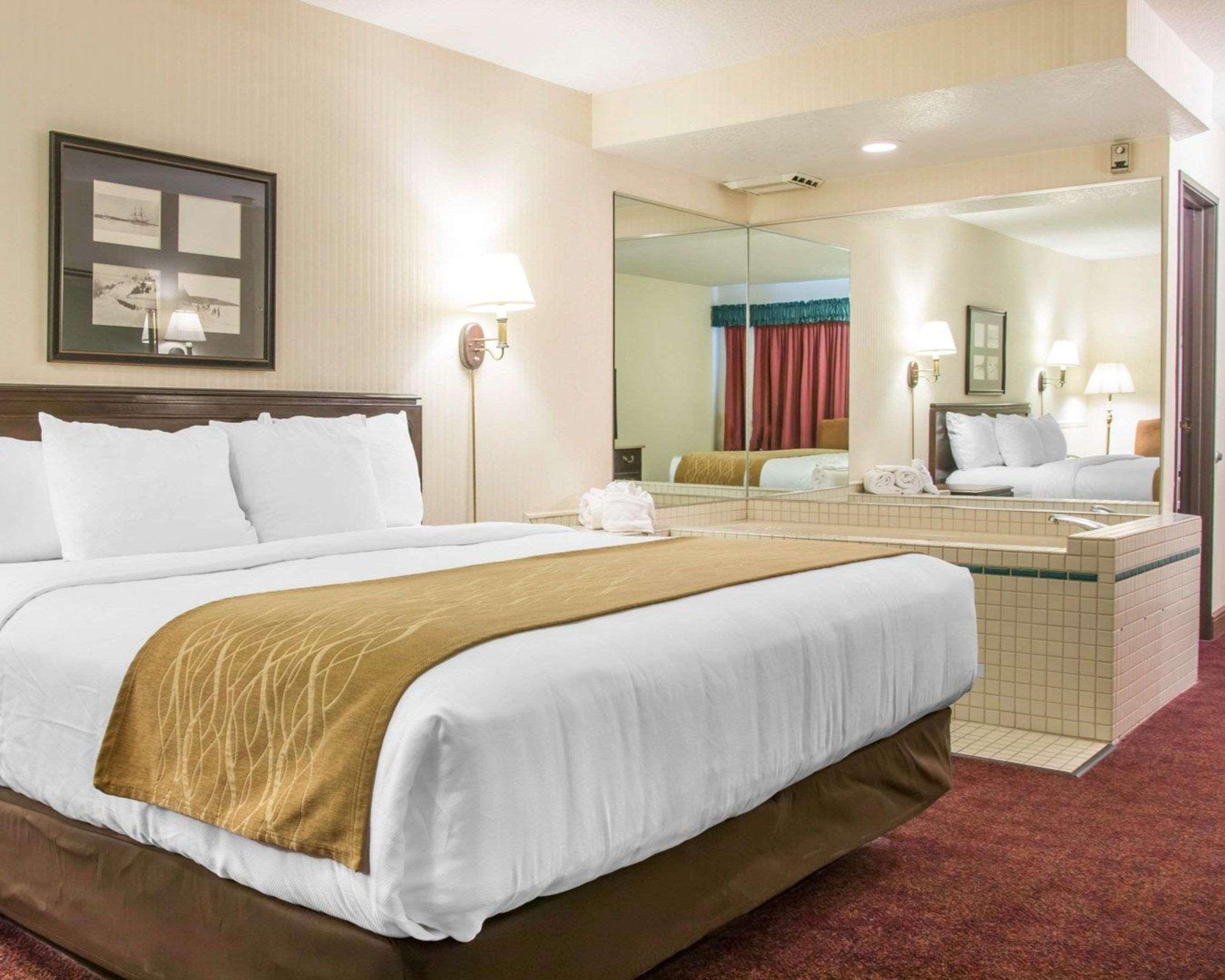 Comfort Inn Lakeside Mackinaw City Dış mekan fotoğraf
