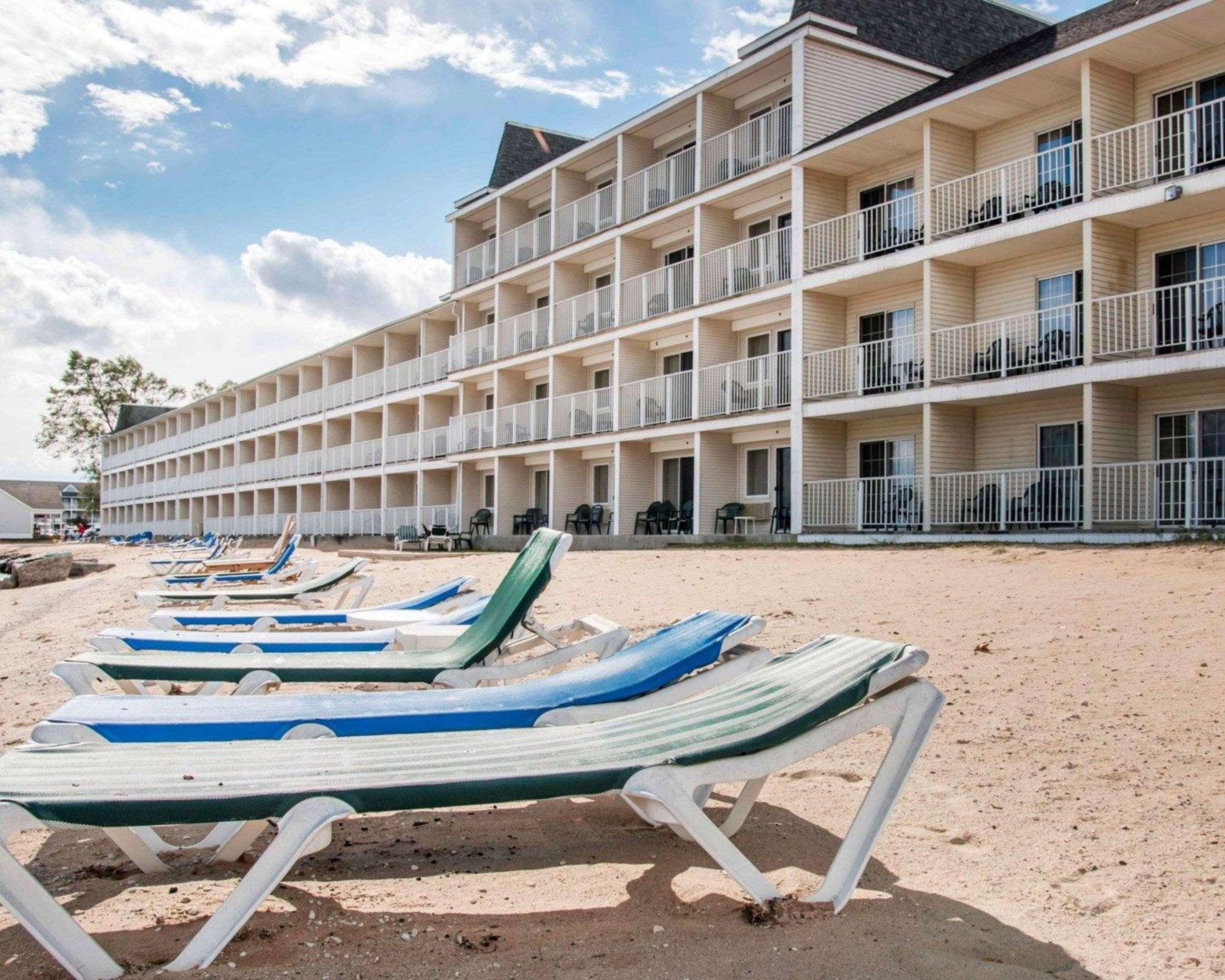 Comfort Inn Lakeside Mackinaw City Dış mekan fotoğraf