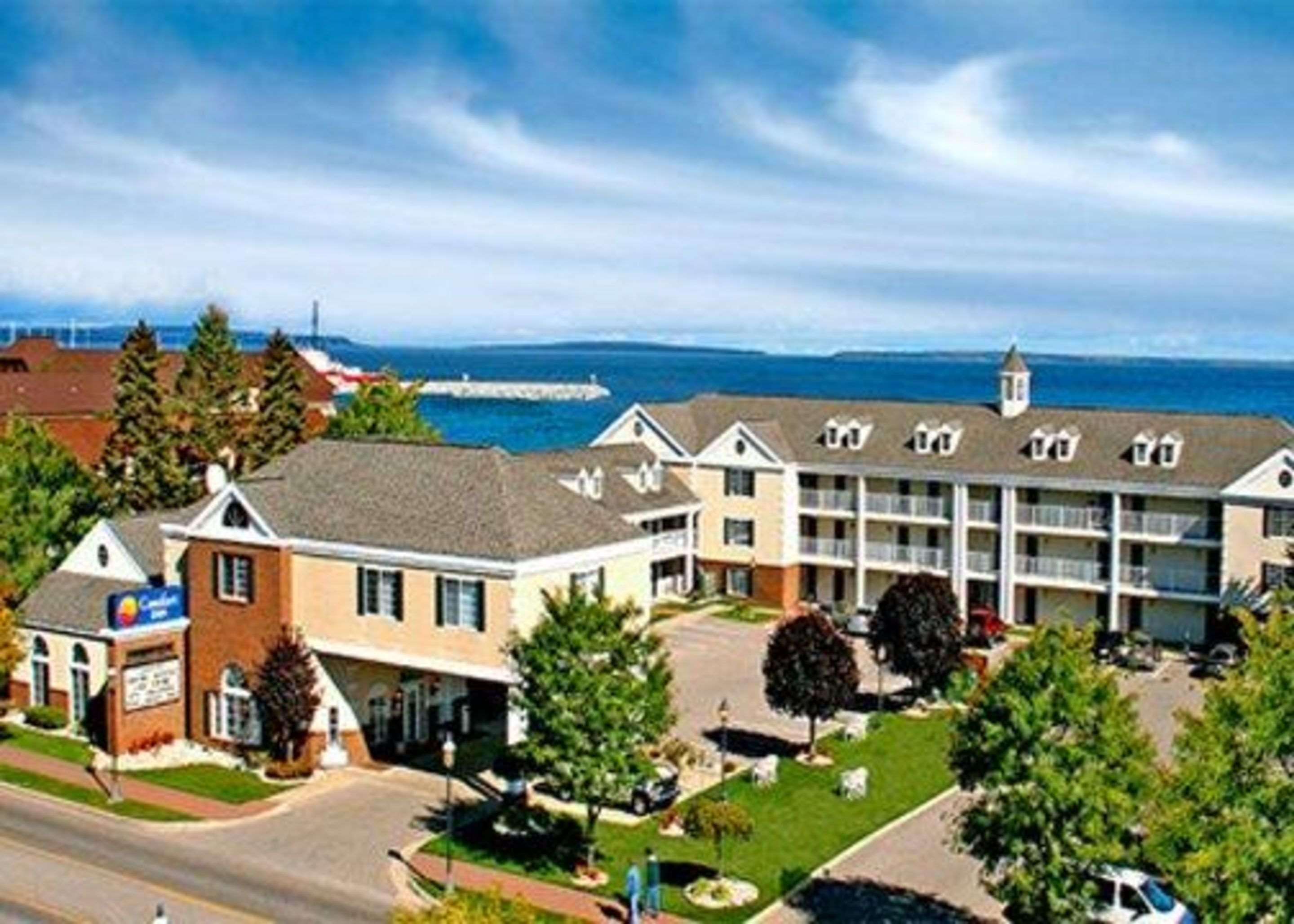 Comfort Inn Lakeside Mackinaw City Dış mekan fotoğraf