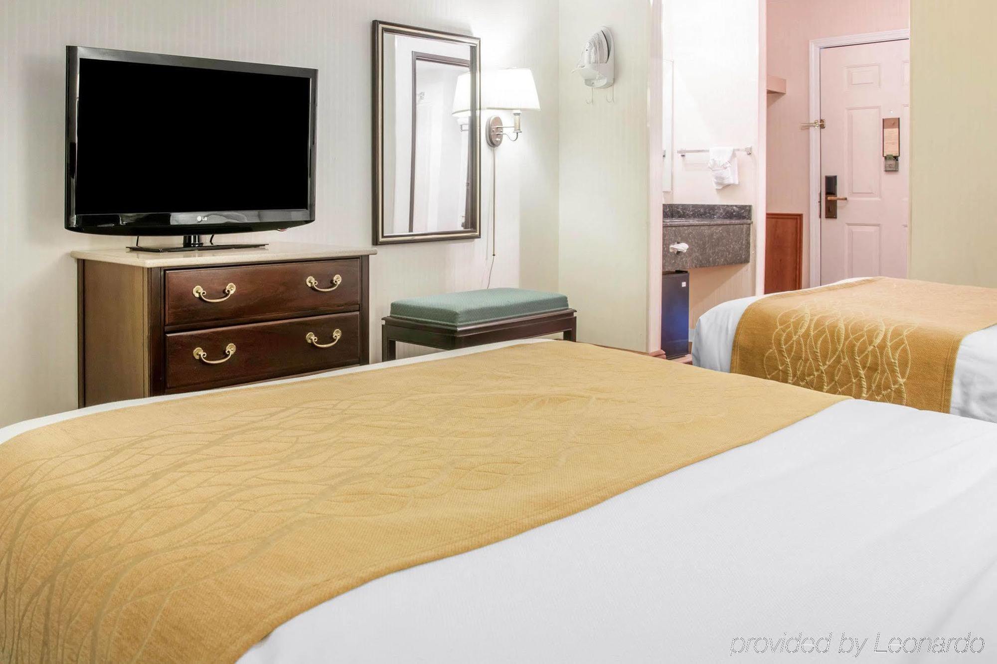 Comfort Inn Lakeside Mackinaw City Dış mekan fotoğraf